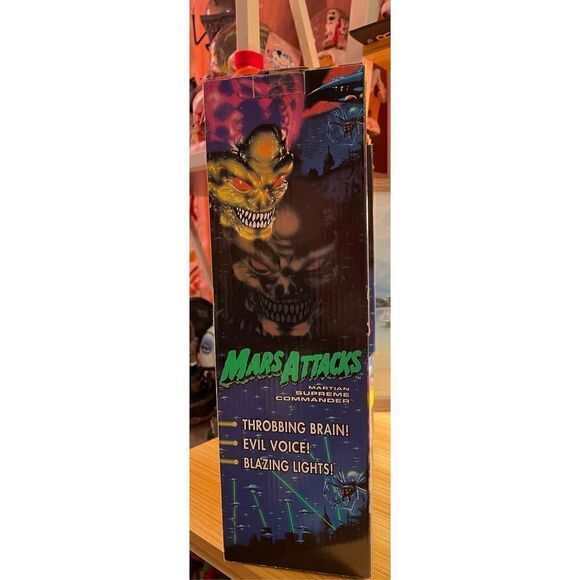 Trendmasters 1996 Mars Attacks Martian Supreme Commander New, Sealed Box - Picture 7 of 10